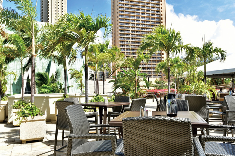 ハワイの景色を眺めながらゆっくりホテルステイ