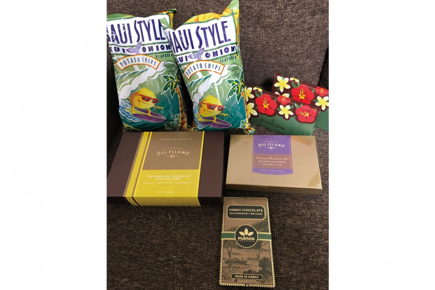 スーパーで買える定番のポテトチップスや専門店のチョコレート